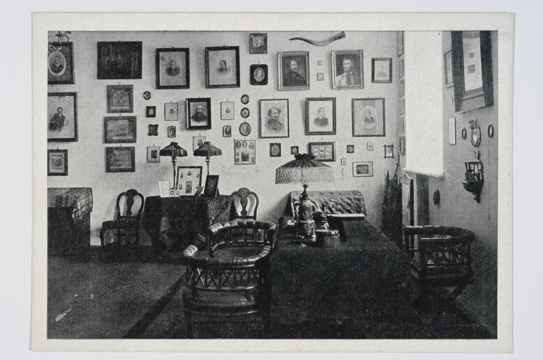 Jan Bułhak, Wnętrza Biblioteki Państwowej im. Wróblewskich w Wilnie, 1935, pocztówki, domena publiczna