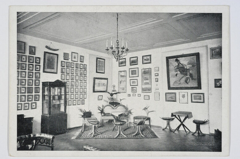 Jan Bułhak, Wnętrza Biblioteki Państwowej im. Wróblewskich w Wilnie, 1935, pocztówki, domena publiczna